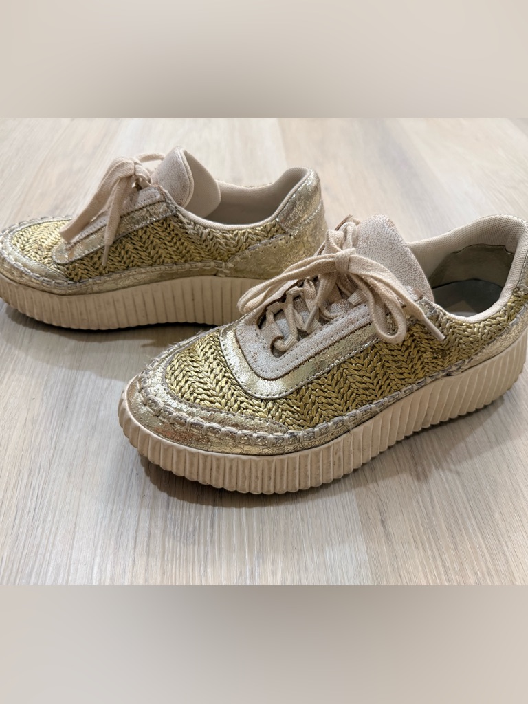 Dolce Vita Gold Woven Platform Sneakers Size 8 Metallic Raffia Lace-Up